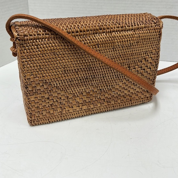 Street Level Maui rattan bag. - Picture 2 of 7
